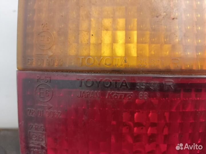 Фонарь задний правый для Toyota Hilux Surf