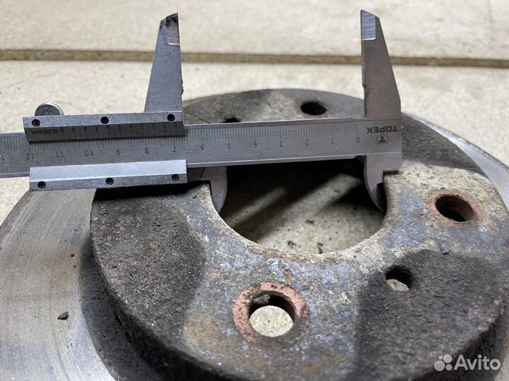 Передние тормозные диски Nissan Primera P11