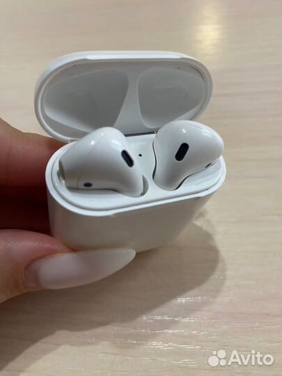 Airpods 1