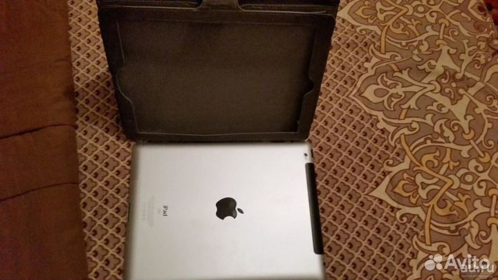 Планшет Apple iPad 2