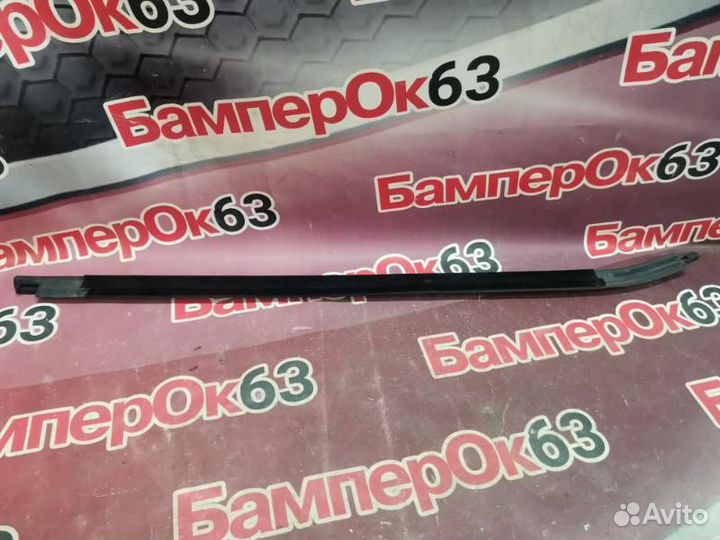 Молдинг лобового стекла BMW X3 F25 2010 перед. лев