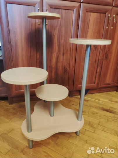 Подставка под цветы