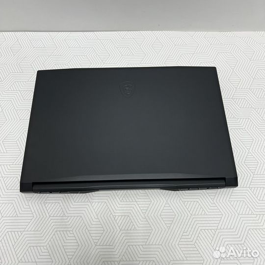 Ноутбук MSI Katana GF76
