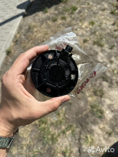 Магнит фазорегулятора с магнитным клапаном audi q3