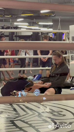 Персональный тренер по фитнесу и тайскому боксу