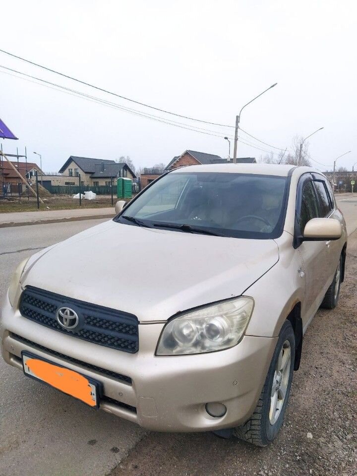 Toyota RAV4: фото владельца
