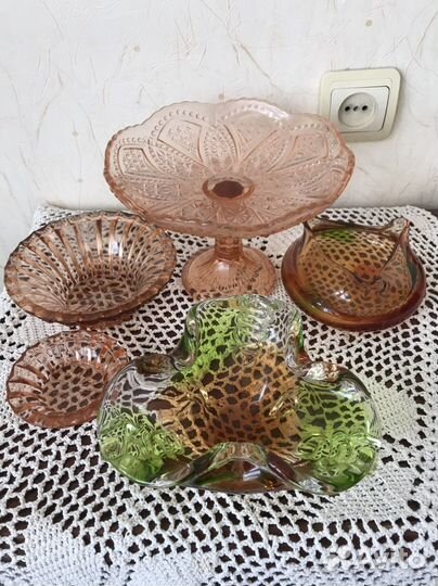 Ваза для фруктов конфетница посуда цветное стекло