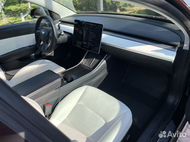 Tesla Model 3 AT, 2019, 127 660 км с пробегом, цена 2999999 руб.