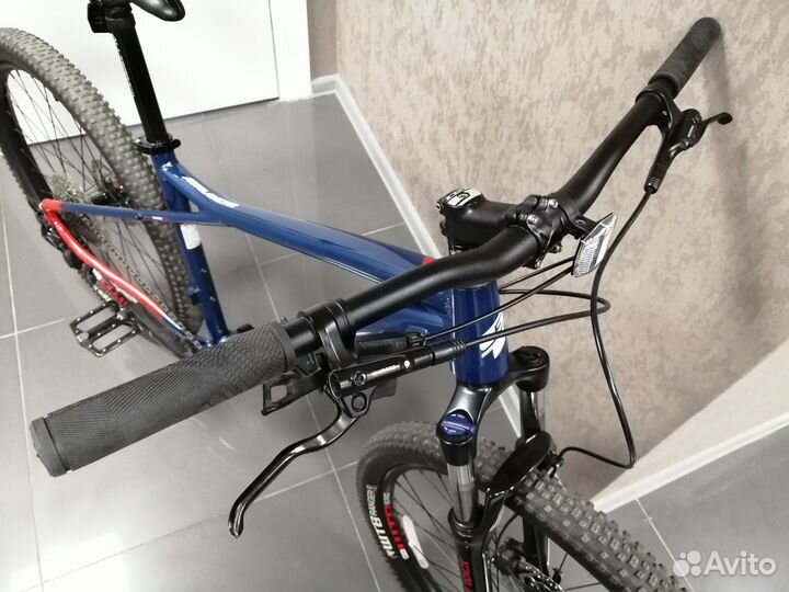 Велосипед GT avalanche 27.5