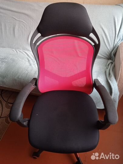 Компьютерное кресло