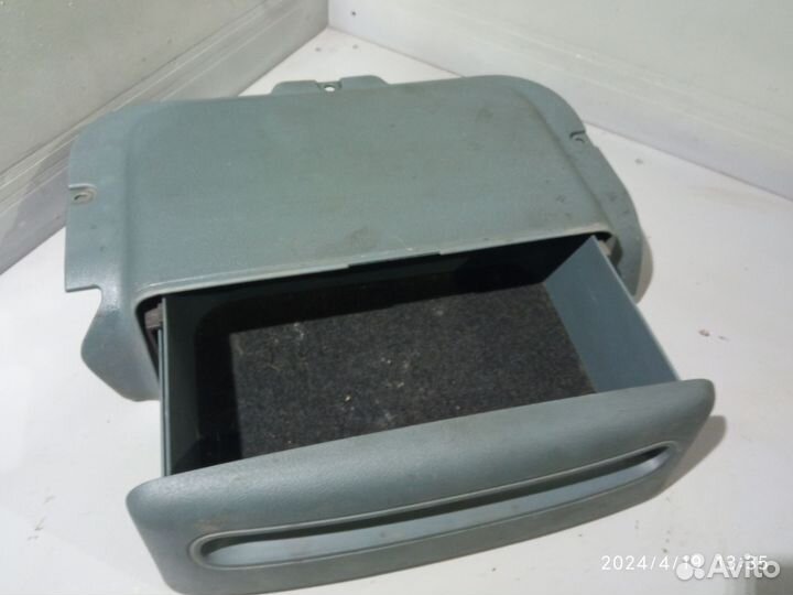 Бардачок Renault scenic 1