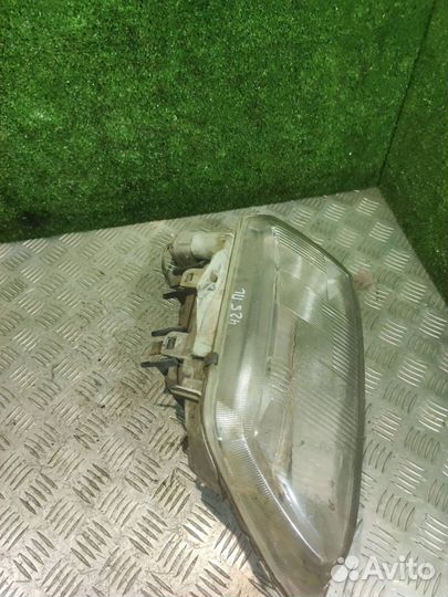 Фара Renault Laguna 1 (1994-2001)