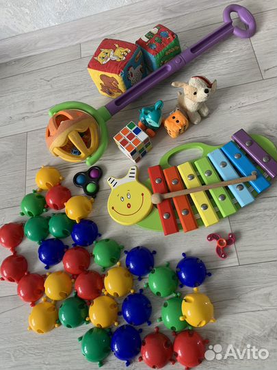 Развивающие игрушки пакетом