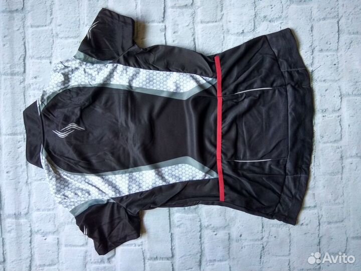 Велоодежда (велофутболка и велошорты) Crivit