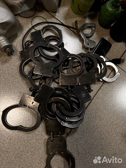 Полицейские наручники