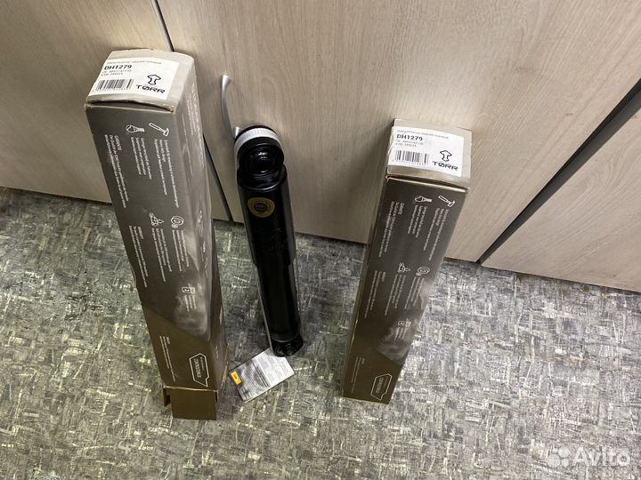 Амортизатор задний Тойота рав четыре