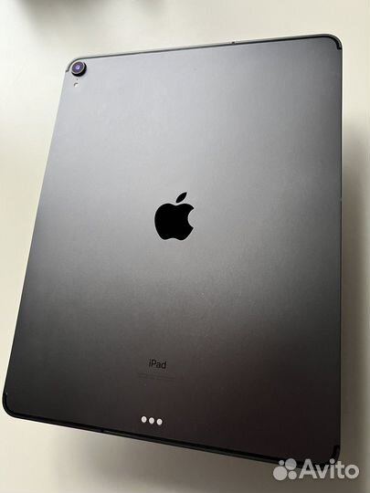 iPad Pro 12.9” 3 поколения 2018. 256GB, Wi-Fi LTE