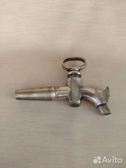 Старинный бочковой латуневый кран