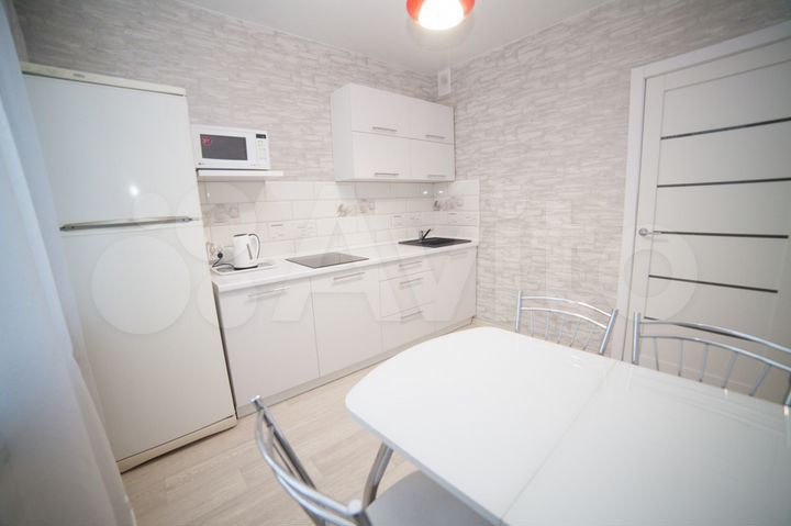 2-к. квартира, 68 м², 4/10 эт.