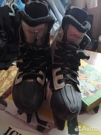 Коньки ледовые