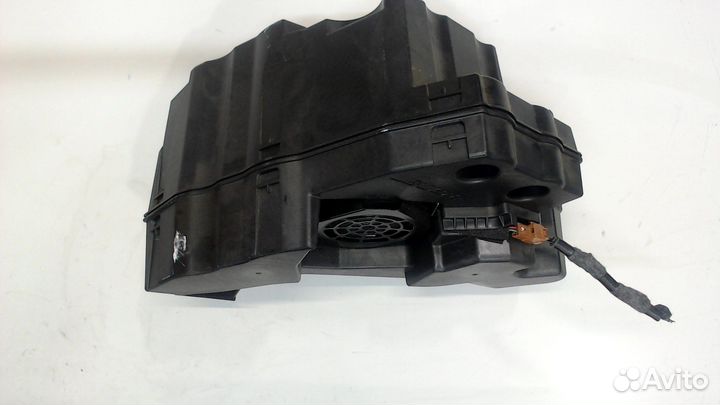 Сабвуфер Infiniti QX56, 2011