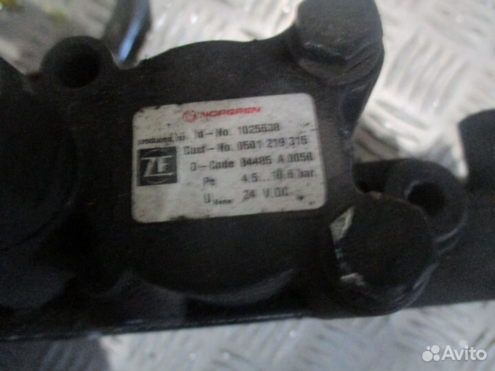 Кулиса кпп ZF 1324307095