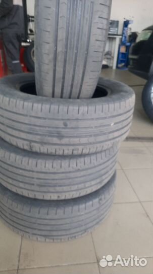 Continental ContiPremiumContact 5 215/60 R16 103H
