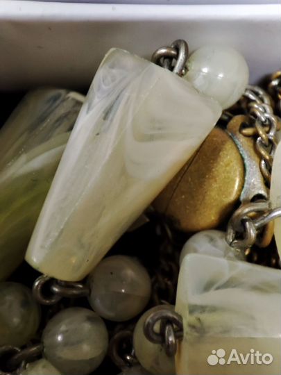 Бусы из натуральных камней на цепочке. Винтаж