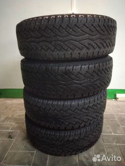 Continental CrossContact ATR 215/65 R16 98T