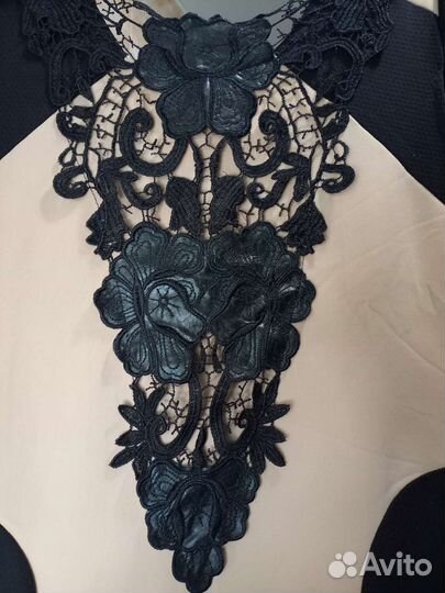 Платья вечерние