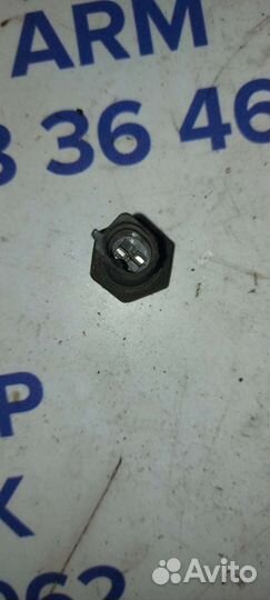 Датчик давления масла на Volkswagen Phaeton