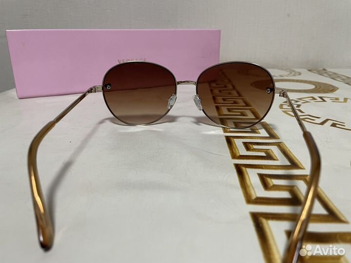 Солнцезащитные очки