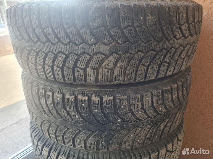 Bridgestone Blizzak Spike-01 185/65 R15