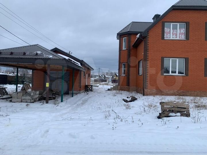 Дом 156 м² на участке 6,4 сот.