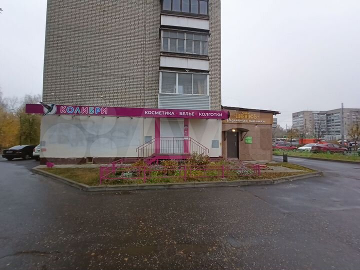 Первая линия. Отдельный вход