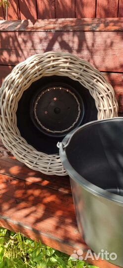 Кашпо из полиротанга