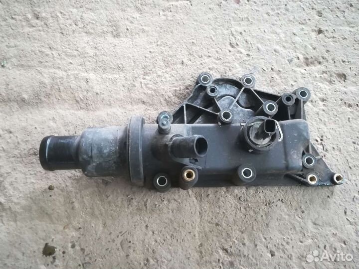 Термостат корпус K4M Renault, Nissan, LADA