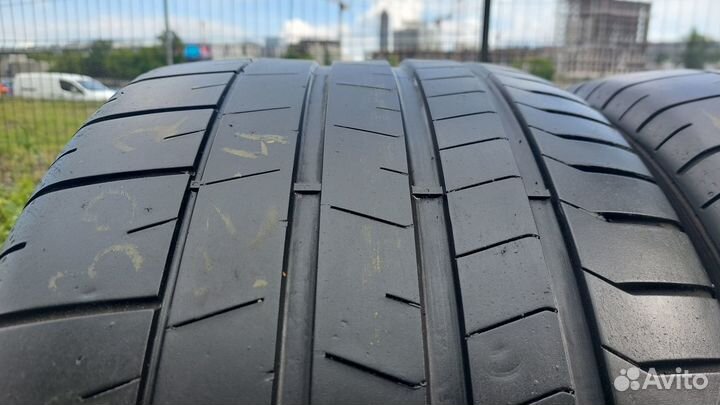 Pirelli P Zero PZ4 305/30 R20