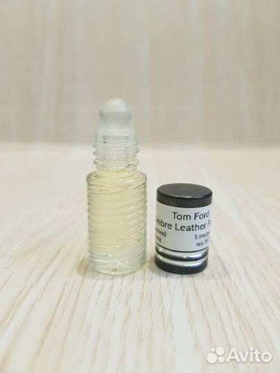Tom Ford Ombre Leather Parfum масло духи