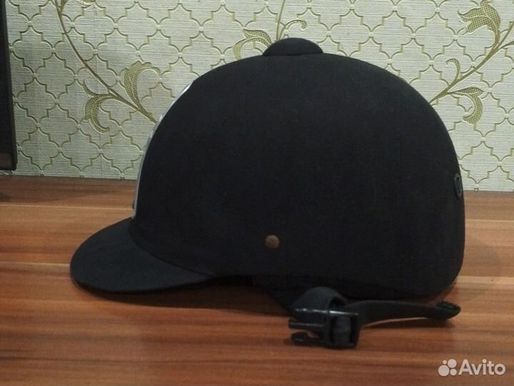 Шлем для верховой езды