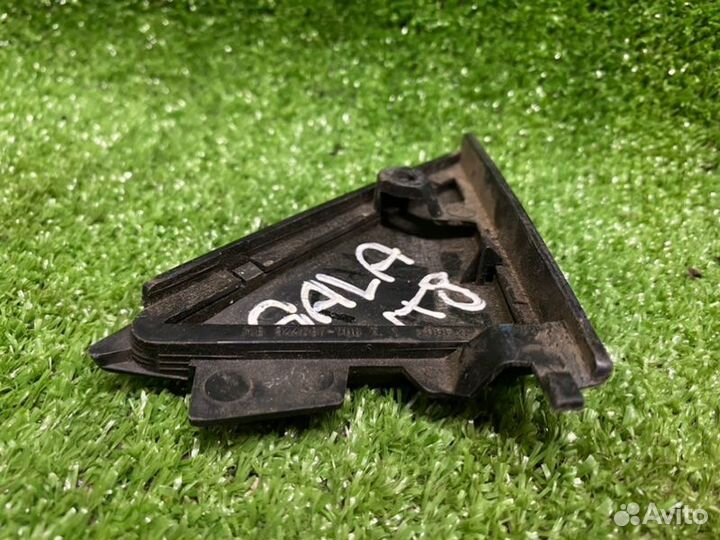 Заглушка зеркала бокового Mitsubishi Galant 8 4G64