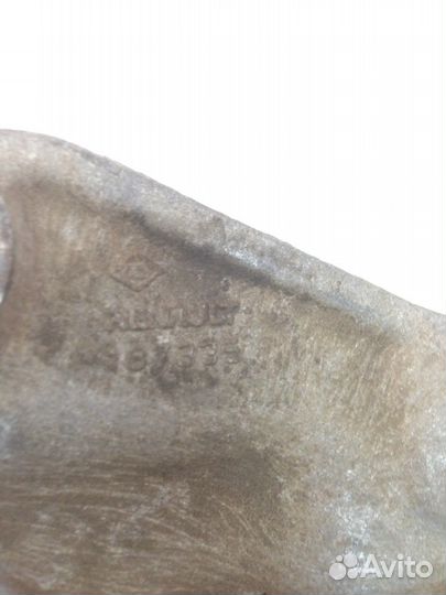 Кронштейн промежуточного подшипника привода