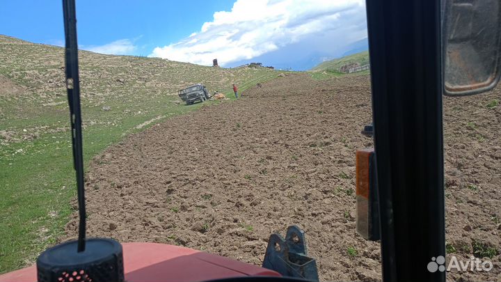 Трактор МТЗ (Беларус) 320 с КУН, 2012