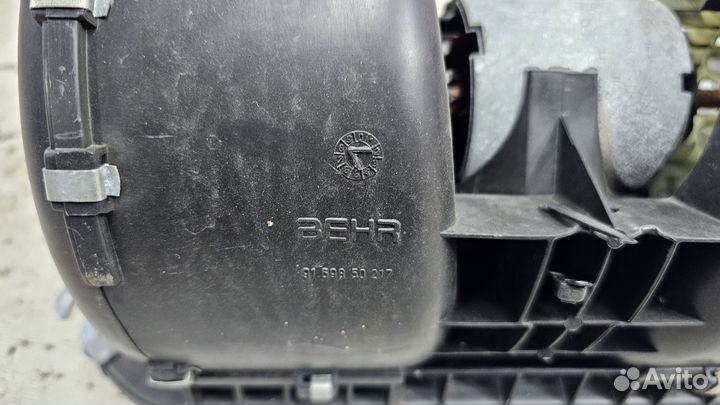 Moтoр печки нa Мerсеdеs-Вenz R129 SL