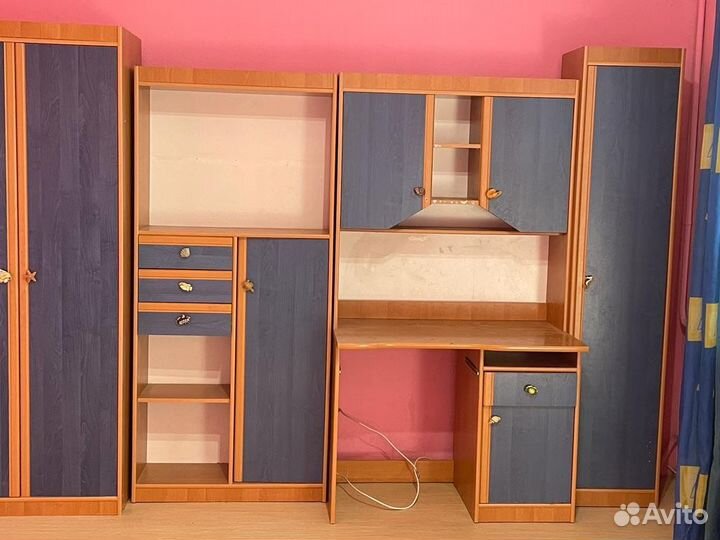 Детский мебельный гарнитур