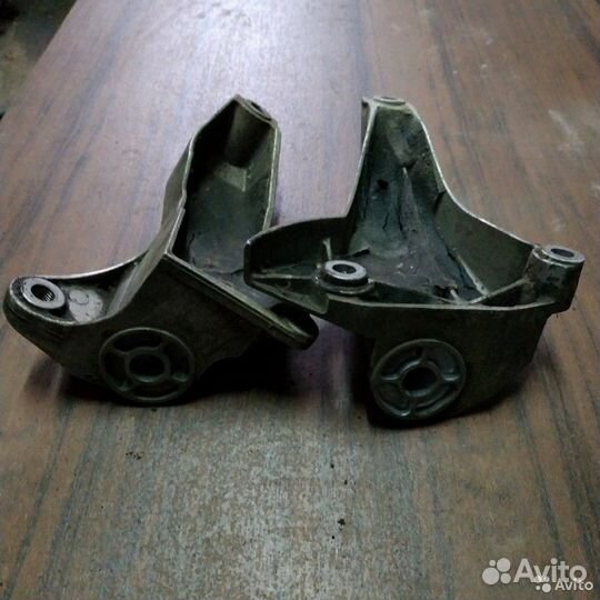 Опора кпп Audi A6 C5