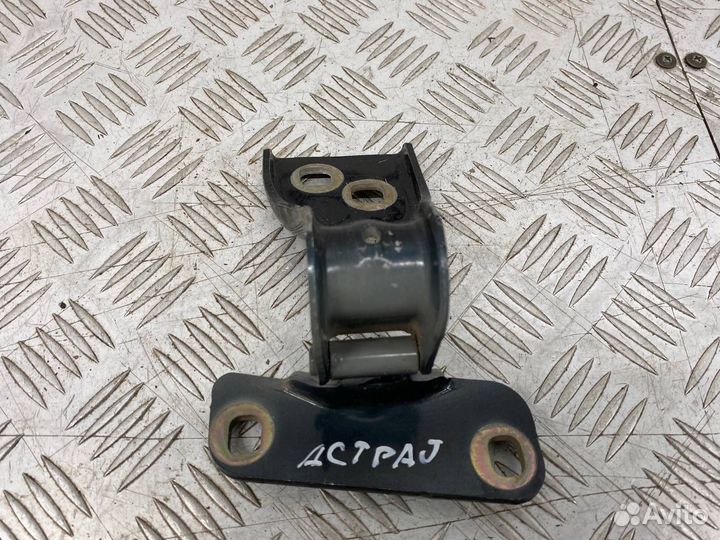 Б/У петля крышки багажника правый Opel Astra J P10