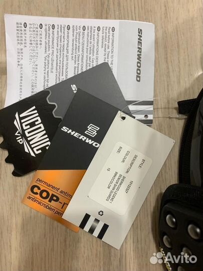 Щитки хоккейные sherwood