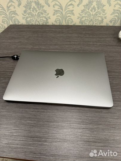 Apple macbook pro 13 2017