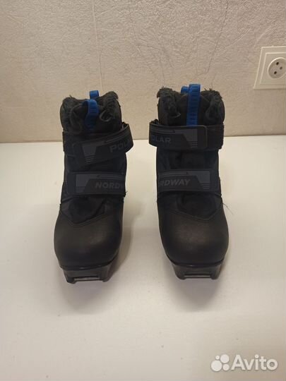 Ботинки лыжные детские на липучке